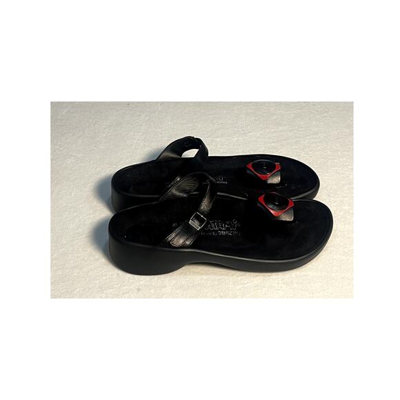 Tatami by Birkenstock Black Sandals Unisex W9 M7 - Picture 4 of 7